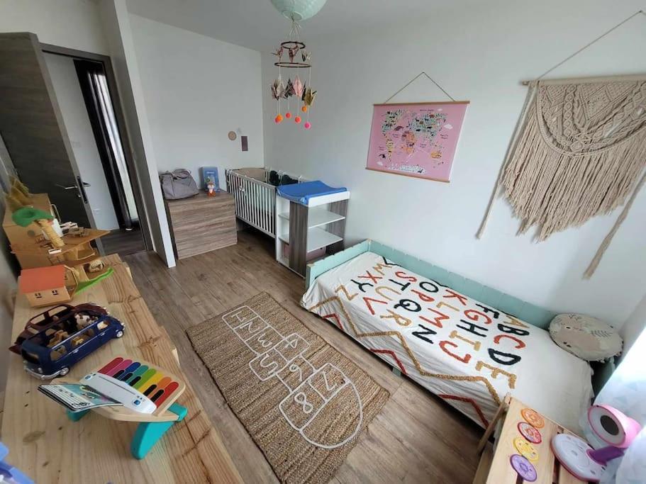 Maison Individuelle Cloturee Villa Coutras Exterior foto